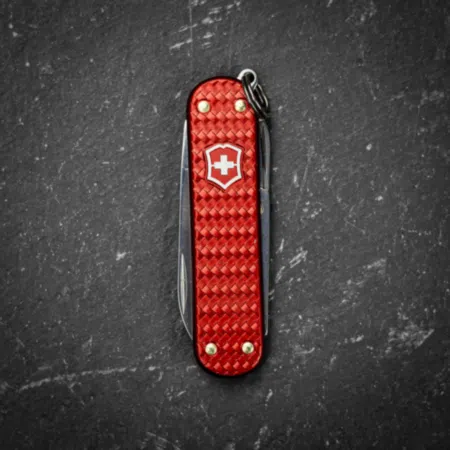 Victorinox SECOND – Classic Precious Alox Iconic Red